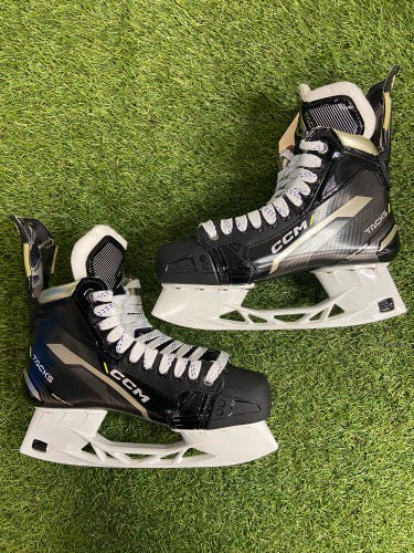 CCM Classic SE Hockey Skates Regular | Size 9