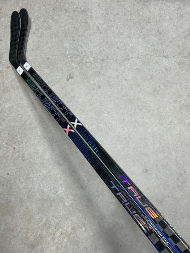 2 Pack 75 Flex P28 Project X Senior True Right Hand Hockey Stick Pro Stock (New) NHL