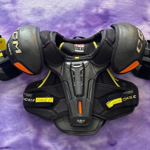 Small Senior CCM Tacks AS-V Pro Shoulder Pads (Used)