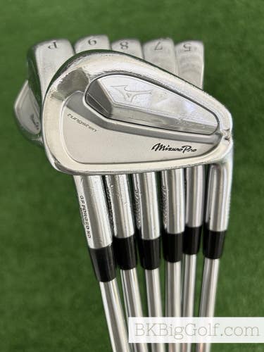 Mizuno Pro 520 Forged Iron Set 5-P / Dynamic Gold 105 Stiff