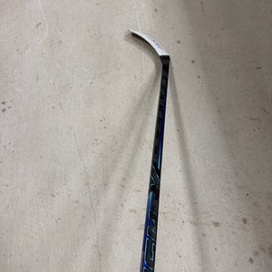 Senior CCM Vizion Right Handed Hockey Stick P29 65 Flex (Used)