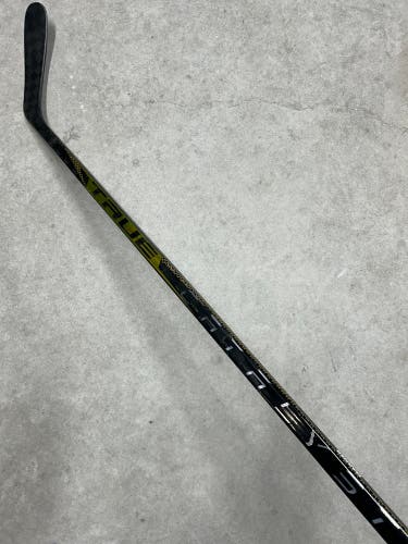 50 Flex P92 Junior True Catalyst 9x Right Hand Hockey Stick Pro Stock (New)