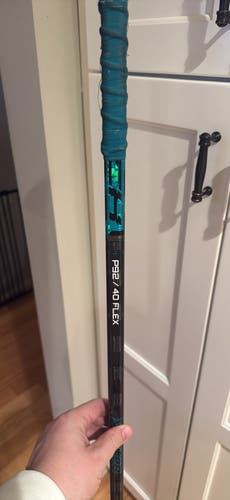 Junior Bauer Twitch Right Handed Hockey Stick P92 40 Flex (Used)