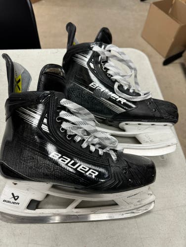 Custom Bauer Vapor Hyperlite 2 Hockey Skates Regular Width Right (9.25) Left 8.75