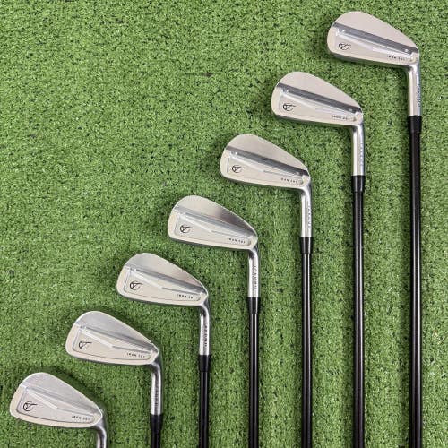 Takomo 201 Forged 4-PW Iron Set Fujikura Atmos 7R Regular Flex Graphite
