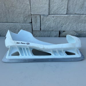 Nike Bauer Cowling Size 12 Right (Used) 5435