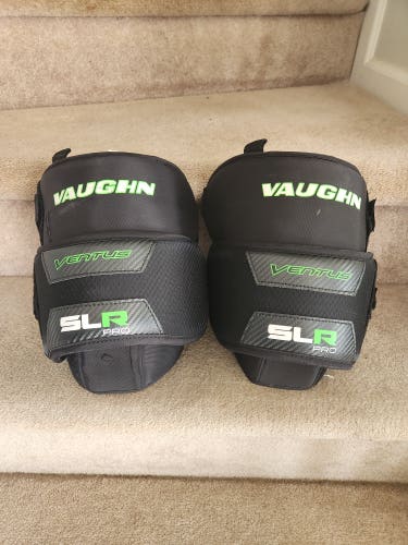 Vaughn SLR Pro Sr Knee Guards