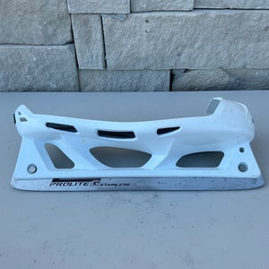 CCM Prolite G Cowling Size 9 Right (New) 2668