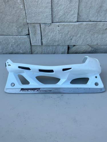 CCM Prolite G Cowling Size 9 Right (New) 2668