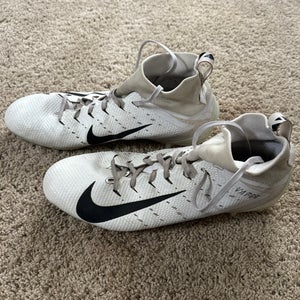Men's Size M 11.0 (W 12.0) Nike Vapor Cleats (Used)