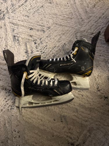 2012 Bauer Supreme One.7 Hockey Skates Regular Width 8 (Used)