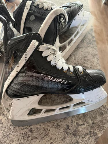 Free Shipping Bauer Supreme Matrix Hockey Skates Size 8 Fit 3