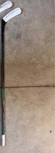 Senior Bauer Twitch Right Handed Hockey Stick P92 70 Flex (Used)