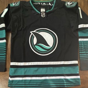 San Jose Sharks Macklin Celebrini Adult Large (52) Black #71 NWT