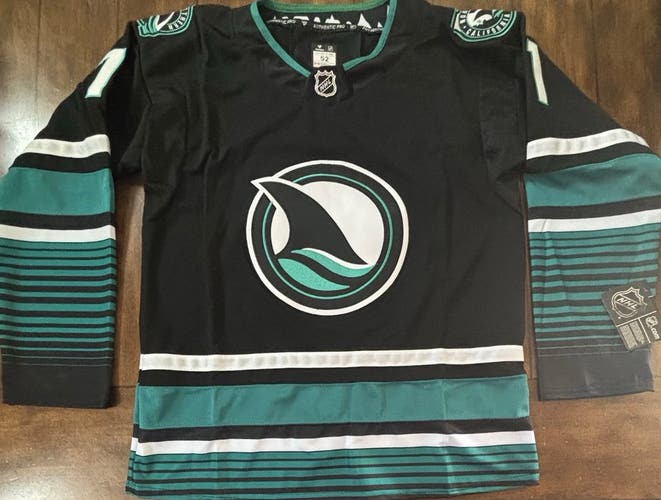 San Jose Sharks Macklin Celebrini Adult Large (52) Black #71 NWT