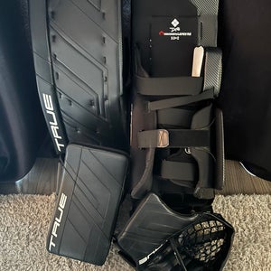 33" True HZRDUS 7x4 Regular Goalie Full Set (New)