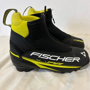 Classic Size 3.0 Fischer XJ Sprint Cross Country Ski Boots (Used)