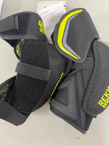 Senior Medium Sher-Wood Rekker Elbow Pads (New)