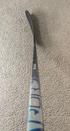 Bauer Vapor Flylite RH P28 65 Flex (Brand New / Never Used) Inc. w/ Free Shipping