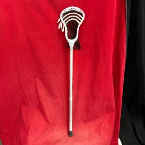 Lacrosse stick: STX Stallion 200 complete lacrosse stick. Size: M 40” top to bottom