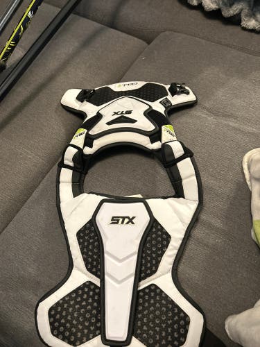 Large Youth STX Cell V Shoulder Pads (Used)