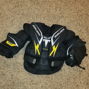 JR Large Bauer Goalie Chest Protector (Used)