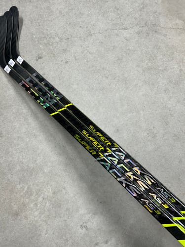 3 Pack90 Flex P92 Senior CCM Super Tacks AS3 Pro Right Hand Hockey Stick Toronto Maple Leafs