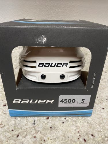 New in Box Small Bauer 4500 Hockey Helmet (New)
