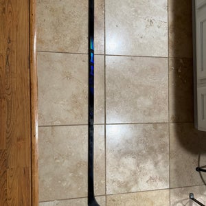 Senior CCM Ribcor Trigger 10 Pro Right Handed Hockey Stick P28 75 Flex (New)
