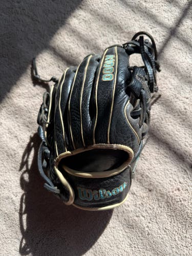 Wilson Right Hand Throw A1000 Baseball Glove 11.5" (New)