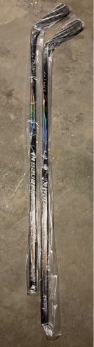 Senior Bauer Vapor Flylite Right Handed Hockey Stick P92 77 Flex (New)