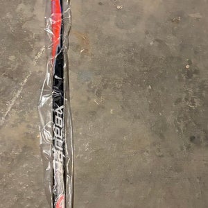 Senior Bauer Vapor Flylite Right Handed Hockey Stick P28 70 Flex (New)