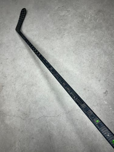 80 Flex P29 Senior CCM RibCor Trigger 6 Pro Left Hand Hockey Stick Pro Stock NHL (New)