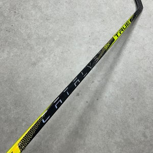 95 Flex P88 Senior True Catalyst 9x Left Hand Hockey Stick Pro Stock (New)
