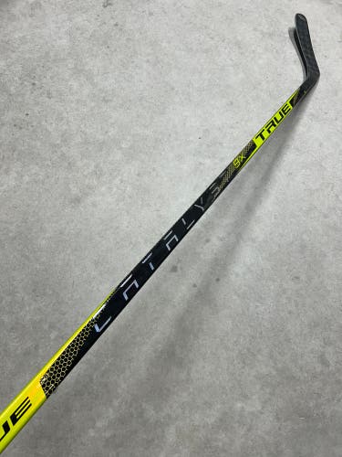 95 Flex P88 Senior True Catalyst 9x Left Hand Hockey Stick Pro Stock (New)