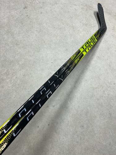 2 PACK - 95 Flex P88 Senior True Catalyst 9x Left Hand Hockey Stick Pro Stock (New)