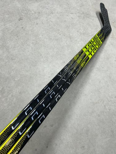 3 PACK - 95 Flex P88 Senior True Catalyst 9x Left Hand Hockey Stick Pro Stock (New)