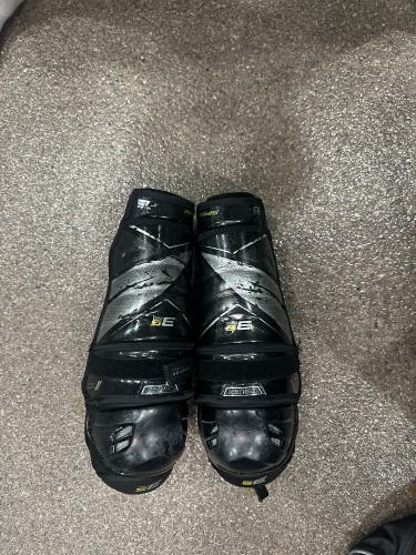 Junior Bauer 3S Pro 12" Shin Pads (Used)