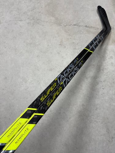2 PACK 75 Flex P92 Senior CCM Super Tacks AS3 Pro Right Hand Hockey Stick Pro Stock