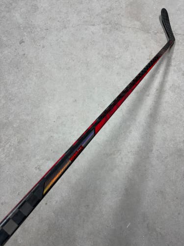 95 Flex P28 Senior CCM JetSpeed FT4 Pro Left Hand Hockey Stick Pro Stock NHL (New)