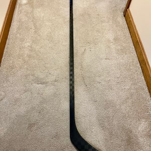Senior Black Magic Elite Pro 18k Right Handed Hockey Stick P28 85 Flex (New)