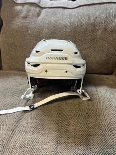 Medium Warrior Covert CF 100 Helmet (New)