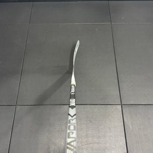 Senior Bauer Vapor Hyperlite 2 Regular Goalie Stick 27" Paddle P31 Curve (Pro Stock (New))