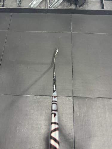Intermediate Bauer Vapor Hyperlite 2 Left Hand Hockey Stick P92 55 Flex (New)