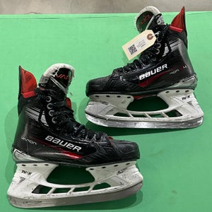 Used Intermediate Bauer Vapor X4 Hockey Skates Size 6 | FIT 2
