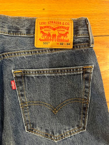 Levi's 505 Jeans Blue 32x34 Men's Pants (Used)