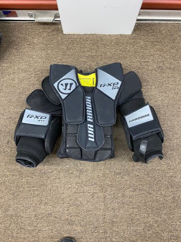 Small / Medium Warrior Ritual XP Goalie Chest Protector (Used)