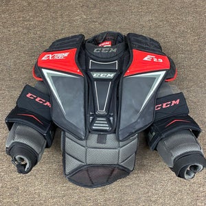 Medium CCM Extreme Flex Shield E2.9 Goalie Chest Protector (Used)