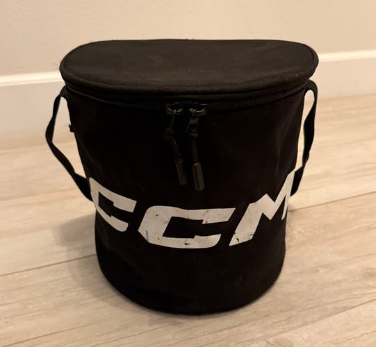 Hockey Puck Bag (CCM 3)