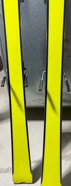 Fischer 165 cmRC4 WC SL Skis With Bindings Max Din 20 (Used